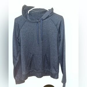 Quince Pullover Navy Hoodie